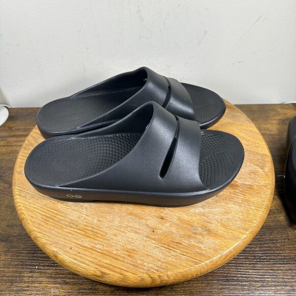 Oofos OOahh Original Recovery Sandals Black Women’s Size 10‎ - Picture 1 of 8